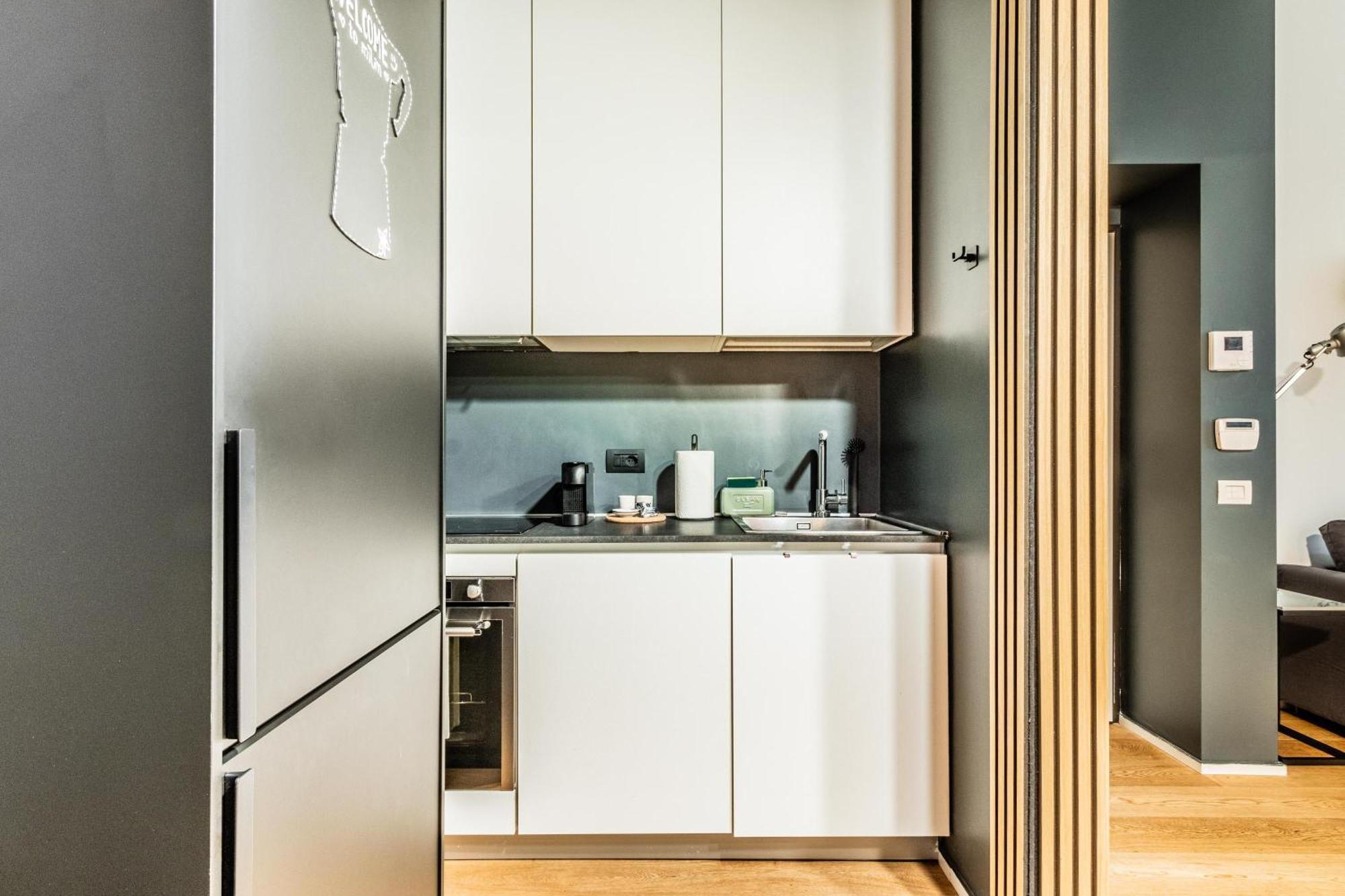Goldoni House - Duomo 2 K M - Porta Venezia - Linate Daire Milano Dış mekan fotoğraf
